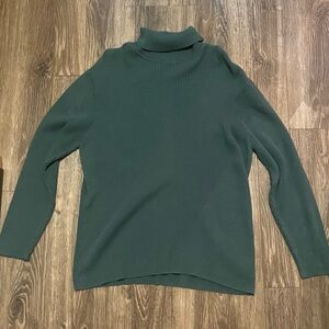 Green Turtle Neck Long Sleeve Sweater